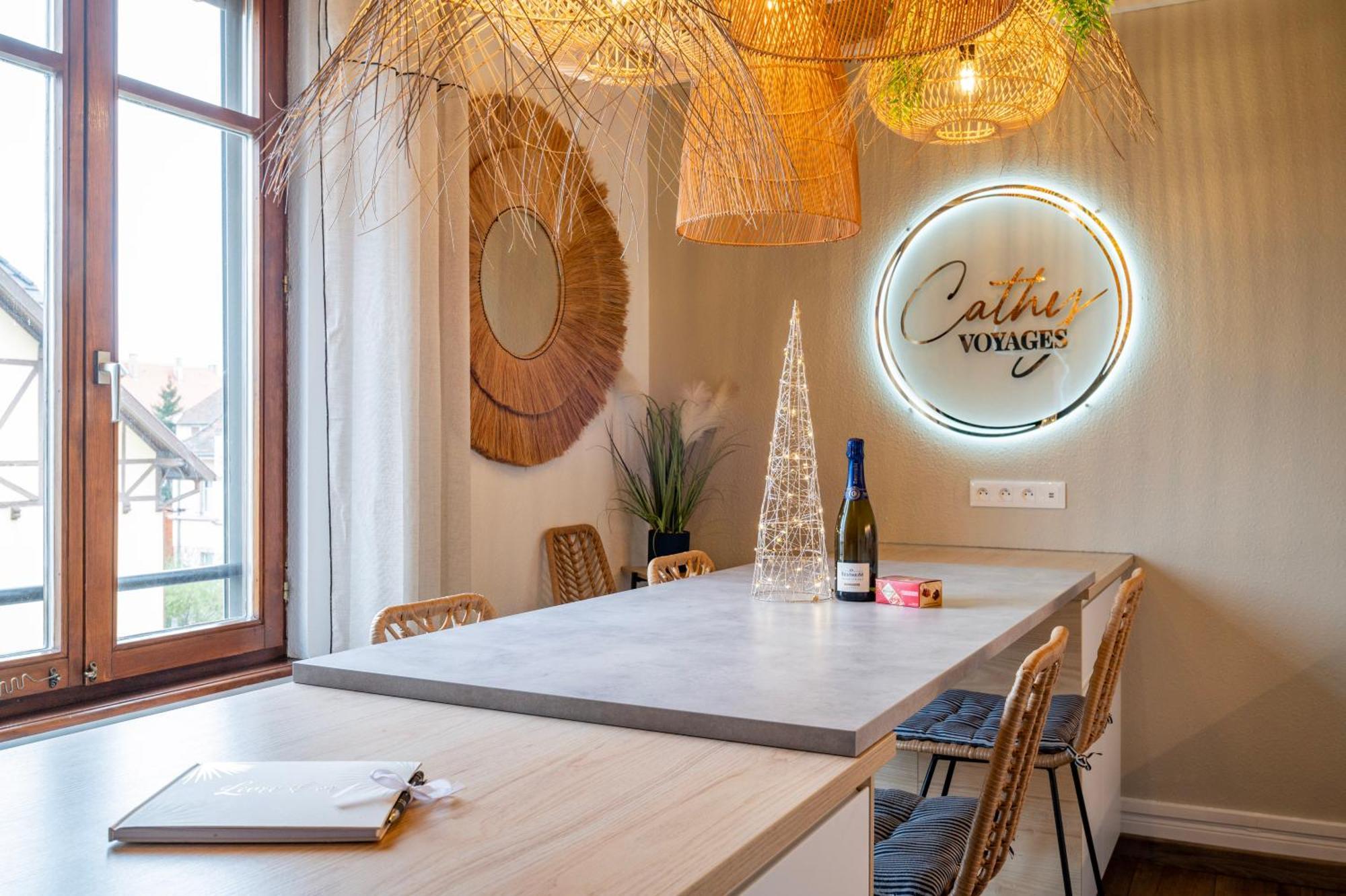 Lit Rond Tres Grand Et Confortable - Garage Possible Ou Parking Gratuit Rue - Gare 2 Min Et Ville 4 Min En Tram - Ciel Etoile - Netflix Videoprojecteur - Luxe Et Evasion 斯特拉斯堡 外观 照片