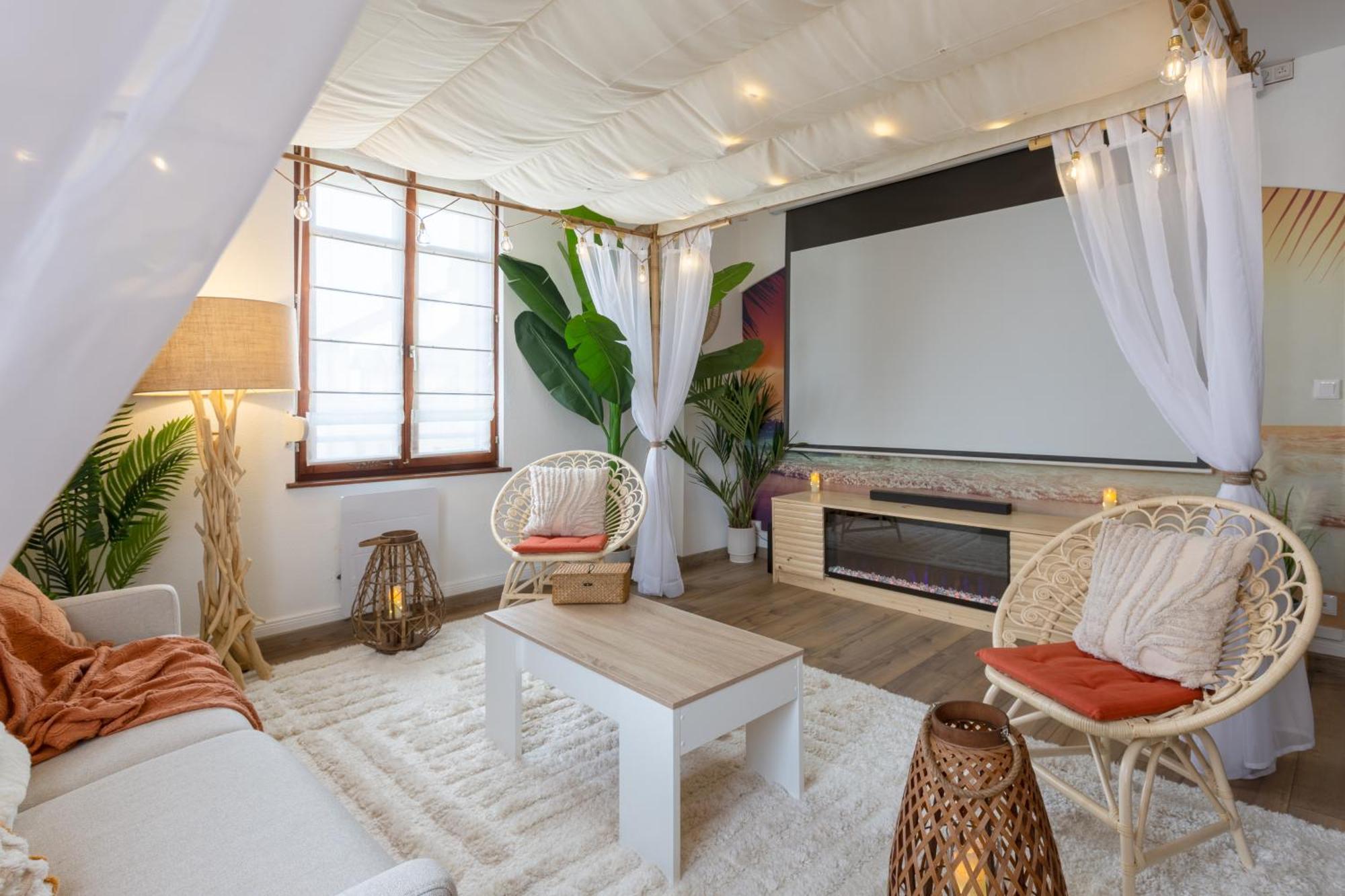 Lit Rond Tres Grand Et Confortable - Garage Possible Ou Parking Gratuit Rue - Gare 2 Min Et Ville 4 Min En Tram - Ciel Etoile - Netflix Videoprojecteur - Luxe Et Evasion 斯特拉斯堡 外观 照片