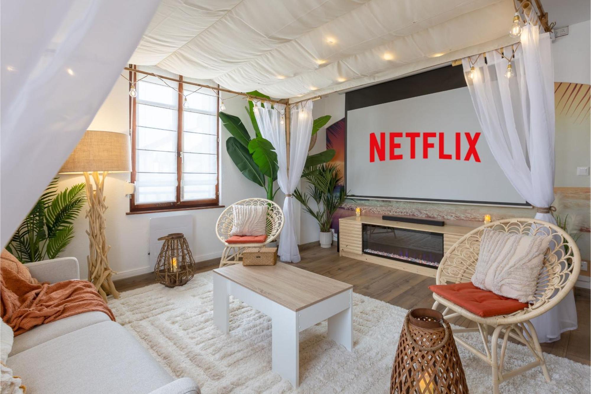 Lit Rond Tres Grand Et Confortable - Garage Possible Ou Parking Gratuit Rue - Gare 2 Min Et Ville 4 Min En Tram - Ciel Etoile - Netflix Videoprojecteur - Luxe Et Evasion 斯特拉斯堡 外观 照片